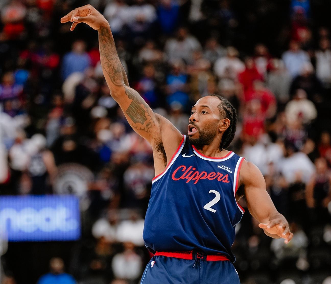 星空体育中文网-哈登轰30+5+8仍无缘今日最佳！对不起，你碰到不讲理的小卡了